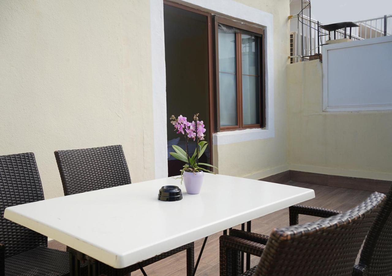 Das Hostal El Arenal  Exterior photo