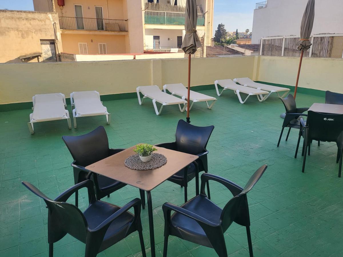 Das Hostal El Arenal  Exterior photo